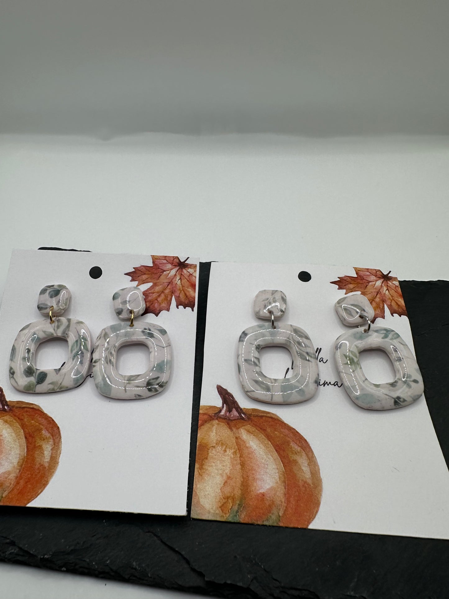 Pendientes grey