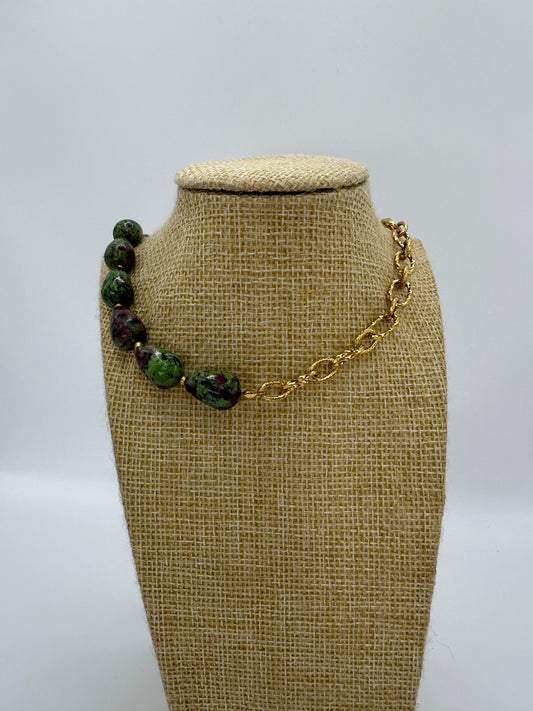 Collar Mondragón